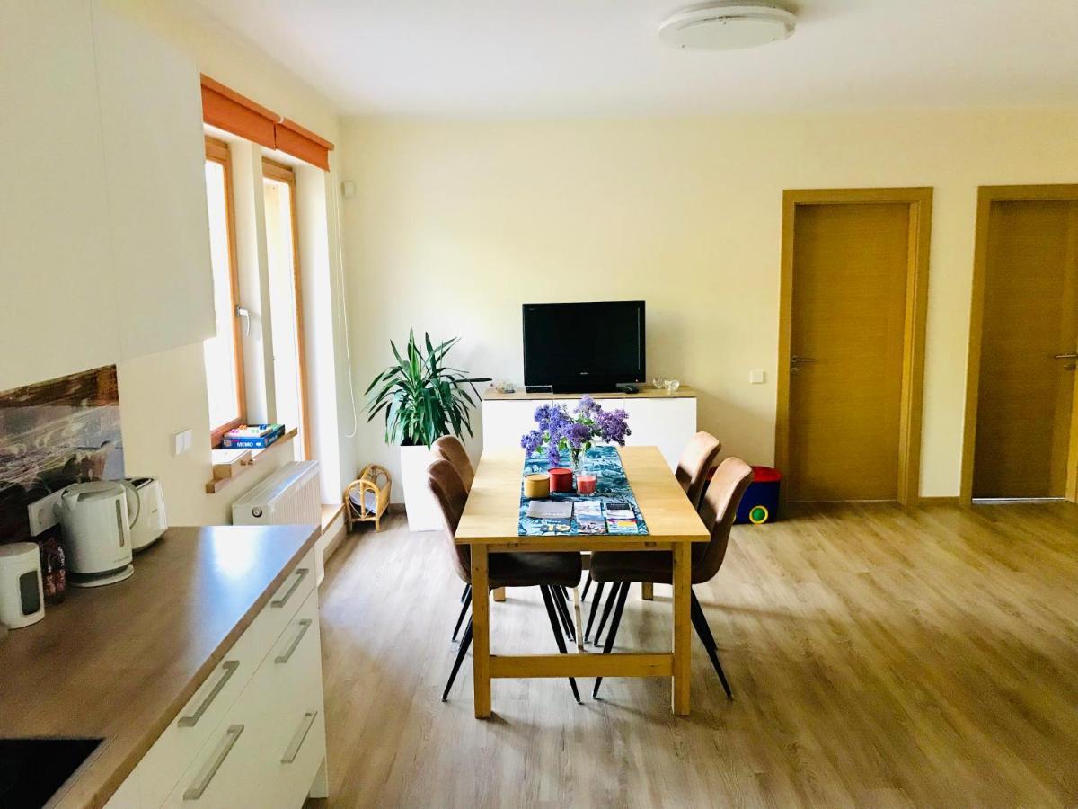 Family Apartment 100M From The Beach Jurmala Exterior photo